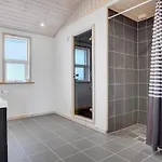 Сasa de vacaciones 5 Bedroom Pet Friendly In