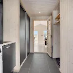 5 Bedroom Pet Friendly In *