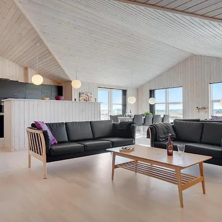 5 Bedroom Pet Friendly In Holiday home Lokken