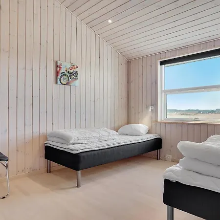 In With Sauna *