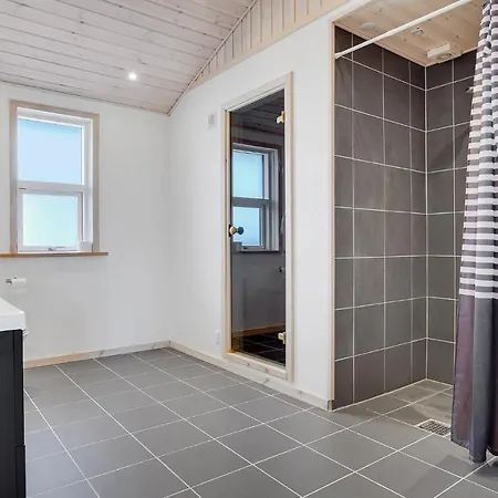 Tatil Evi In With Sauna