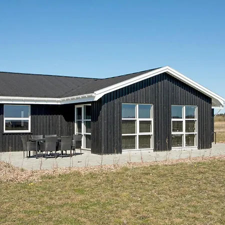 5 Bedroom Pet Friendly In